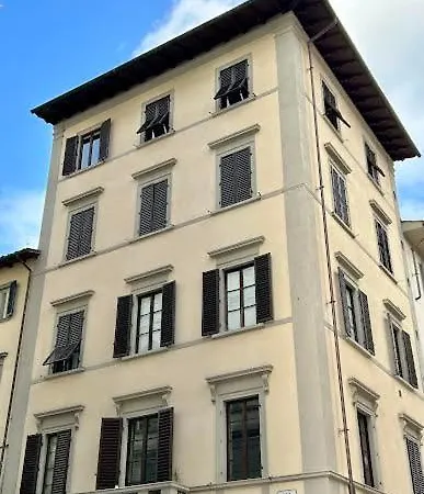 Daire Romantica Residenza Sull'arno Floransa