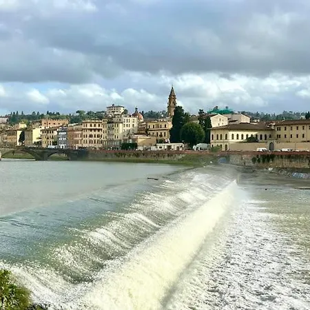 Daire Romantica Residenza Sull'arno Floransa